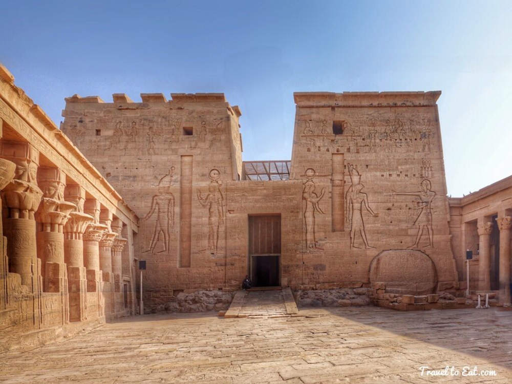 S 07 Philae Temple of Isis Inside